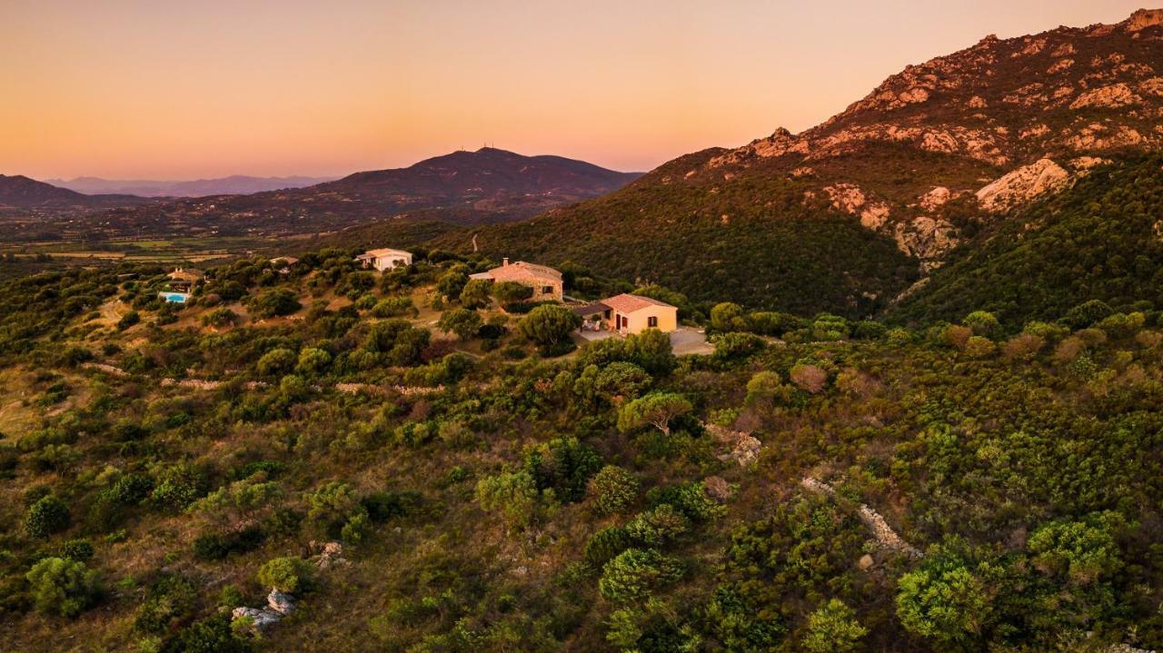 Stazzu Gallurese Villa Portisco Dış mekan fotoğraf